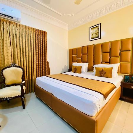 קראצ'י World Inn Hotel מראה חיצוני תמונה