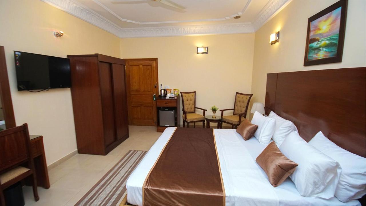 קראצ'י World Inn Hotel מראה חיצוני תמונה