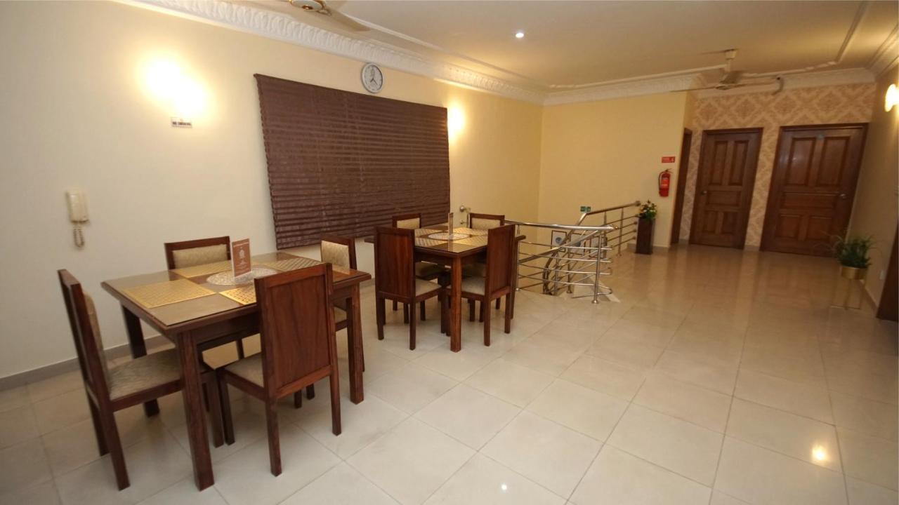 קראצ'י World Inn Hotel מראה חיצוני תמונה