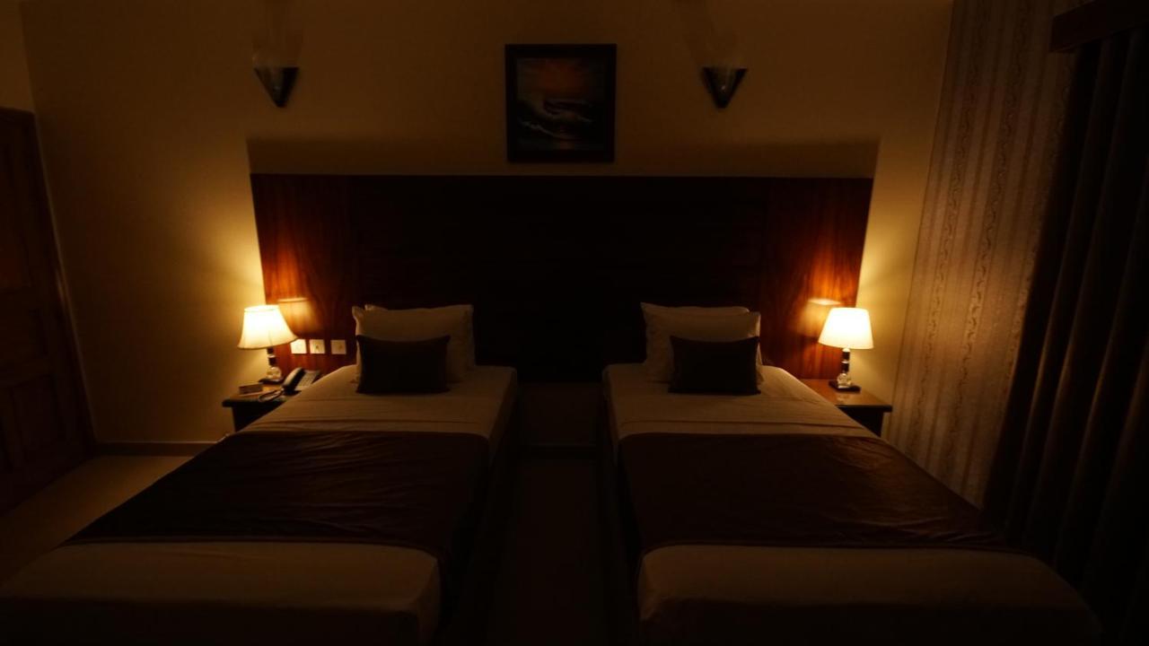 קראצ'י World Inn Hotel מראה חיצוני תמונה