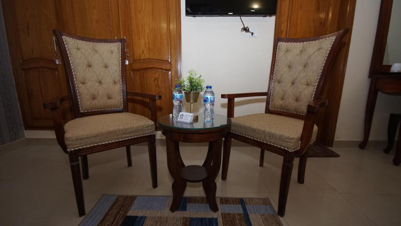 קראצ'י World Inn Hotel מראה חיצוני תמונה