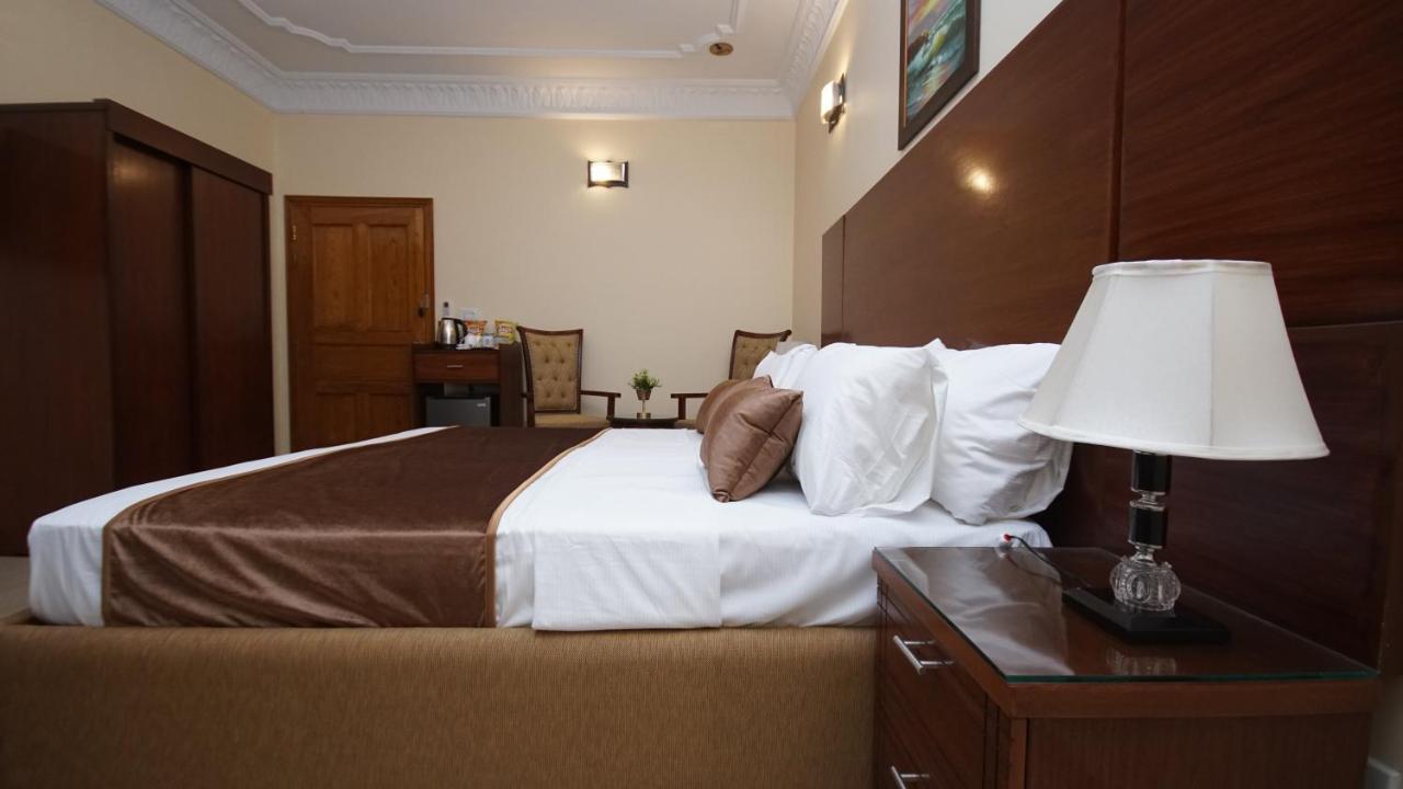 קראצ'י World Inn Hotel מראה חיצוני תמונה