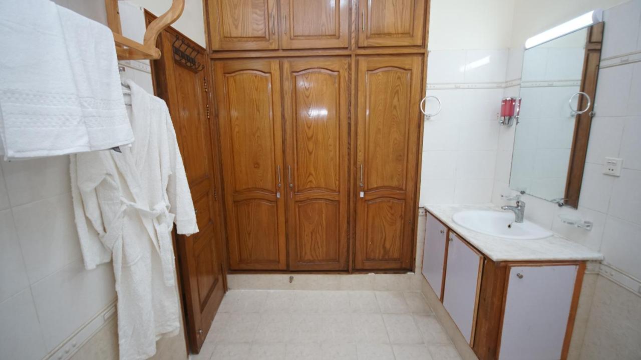 קראצ'י World Inn Hotel מראה חיצוני תמונה