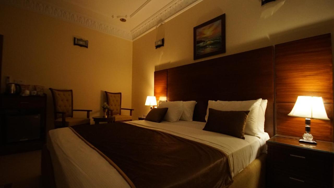 קראצ'י World Inn Hotel מראה חיצוני תמונה